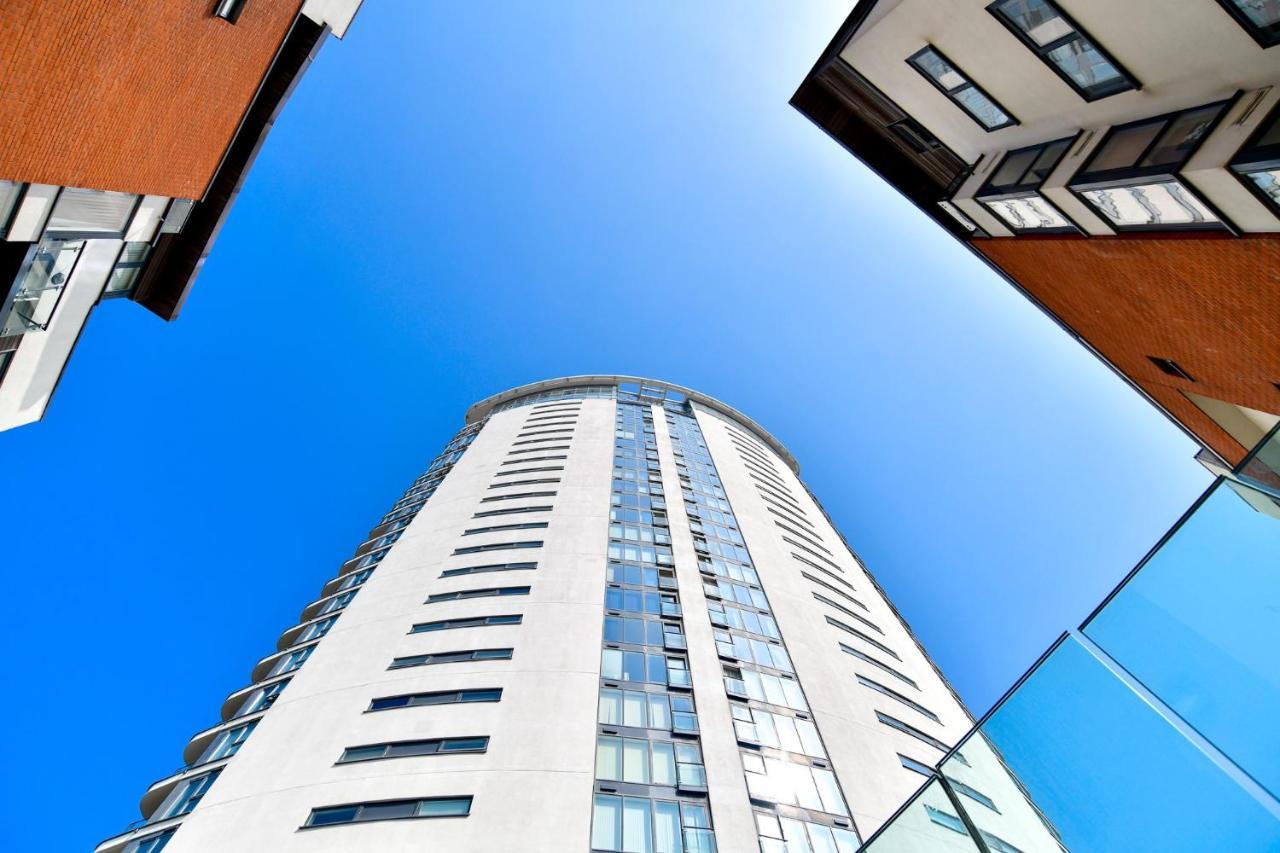 Meridian Quay Apartments, By Jsw Short Stay Swansea Exterior photo